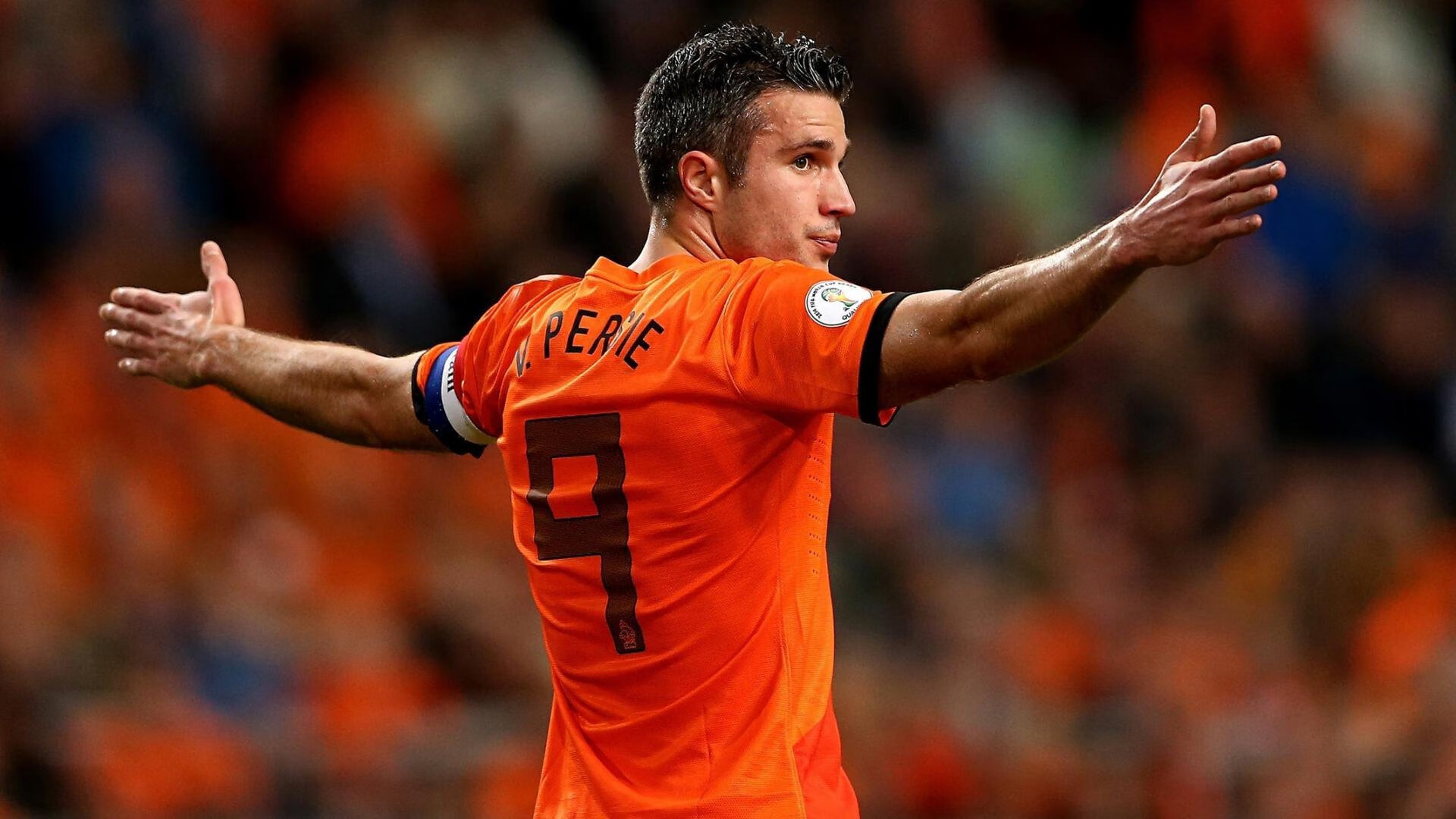 铁闸与利刃,奥亚尔萨瓦尔的防守艺术如何为丹麦的完胜奠基